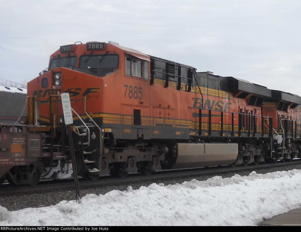 BNSF 7885